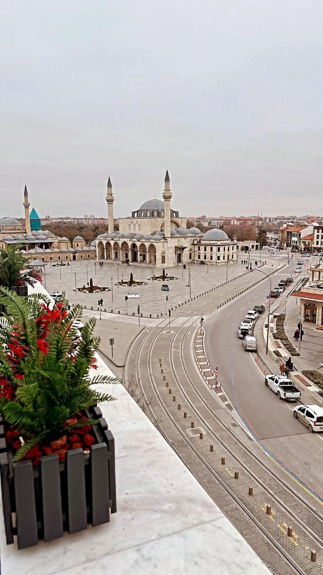 Think Hotel Конья Экстерьер фото